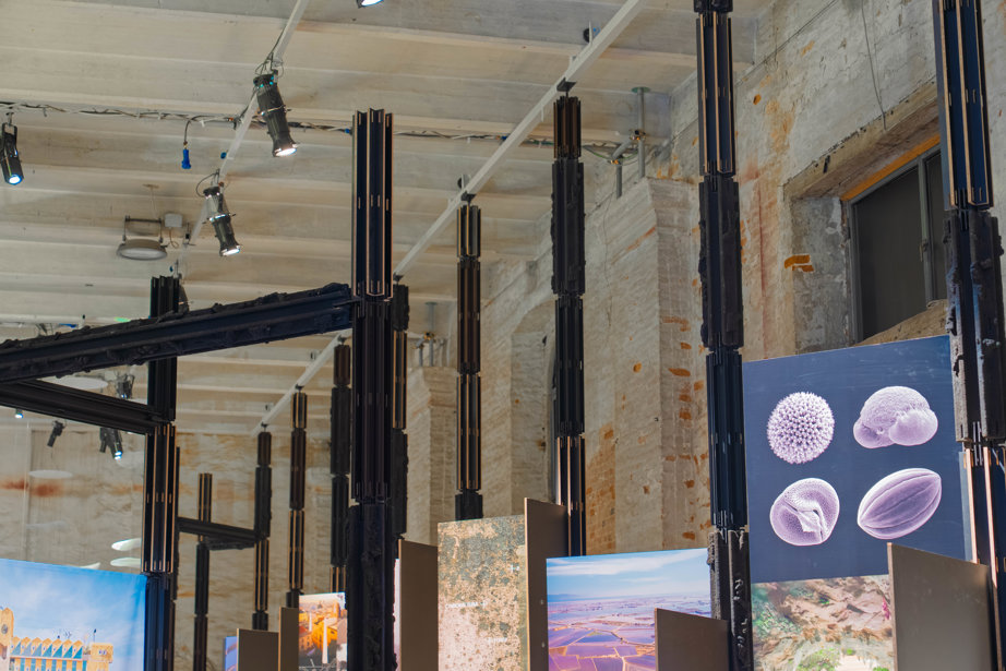 a room with a few lights