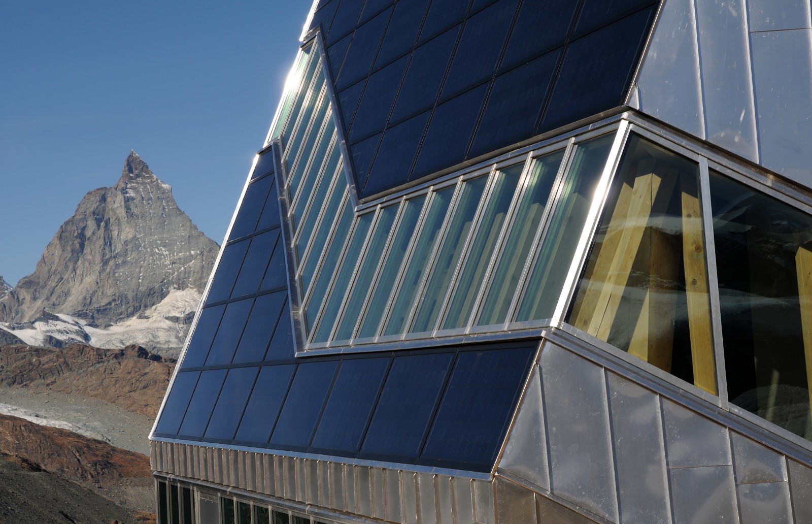 Aluminium windows are as energy efficient as windows using other materials.
